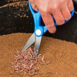 Cresta Double Blade Wormchopper 8 Cresta Double Blade Wormchopper -Spro Verkoop 4720 3000 3.0