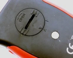 Rozemeijer Floating Digital Scale 50kg 11 Rozemeijer Floating Digital Scale 50kg -Spro Verkoop 79555 sealed waterproof battery compartment