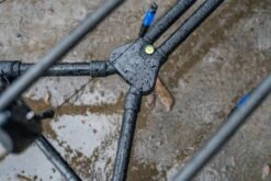 Avid Carp Avid Lok Down Low Pod -Spro Verkoop a0490024 lok down low pod ls 07