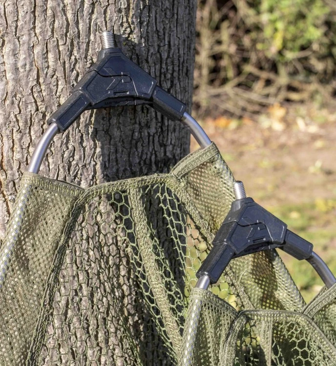 Korum Folding Triangle Net 26"/65cm 2 Korum Folding Triangle Net 26"/65cm - Afbeelding 2
