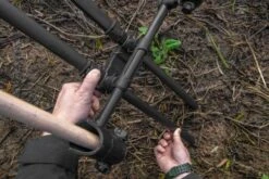 Korum Deluxe River Pod -Spro Verkoop k0360054 deluxe river tripod ls 05