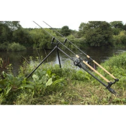 Korum River Tripod -Spro Verkoop krest 24 river tripodin use